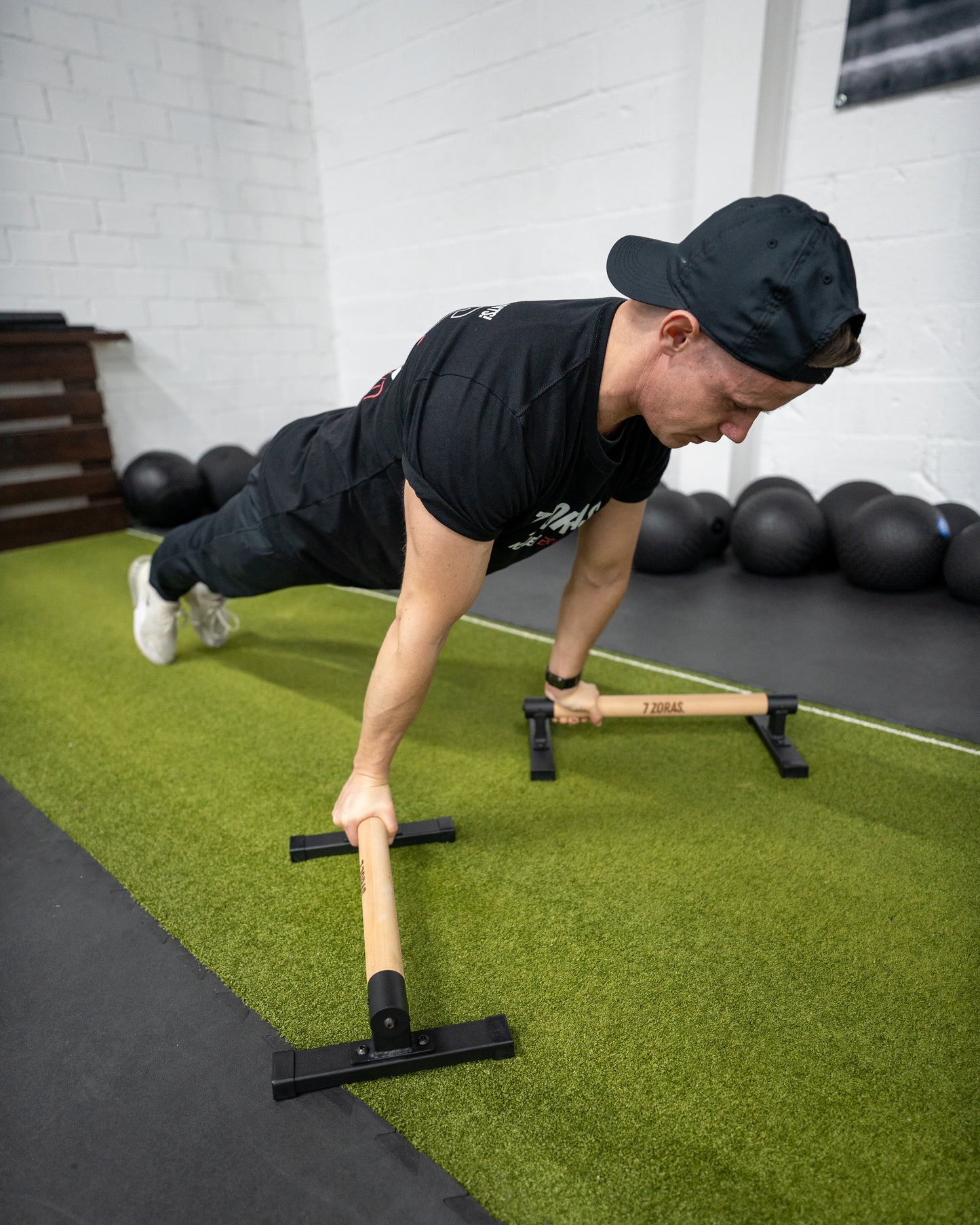 7Z Parallettes Hero
